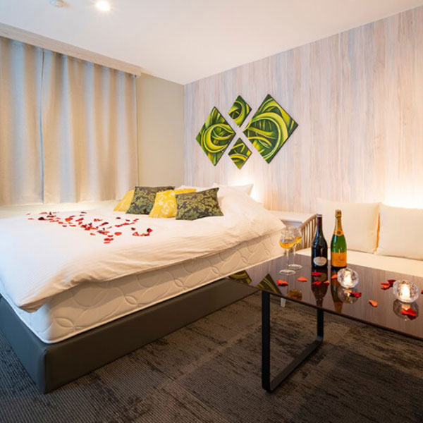 奈良 - デザインホテル グラマーラリゾート 香芝店