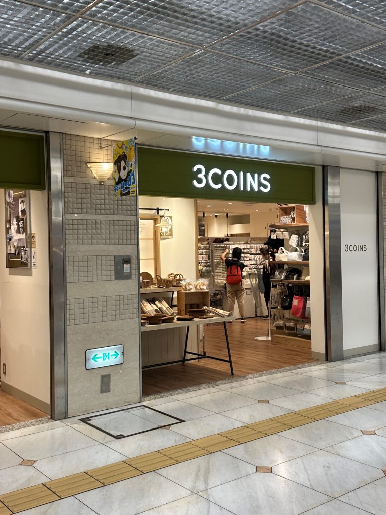 3COINSなんばウォーク店